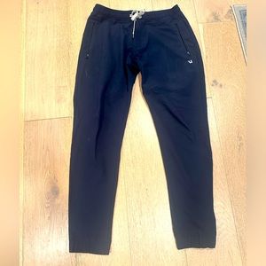Men’s Vuori Transit Jogger - Medium *like new*
